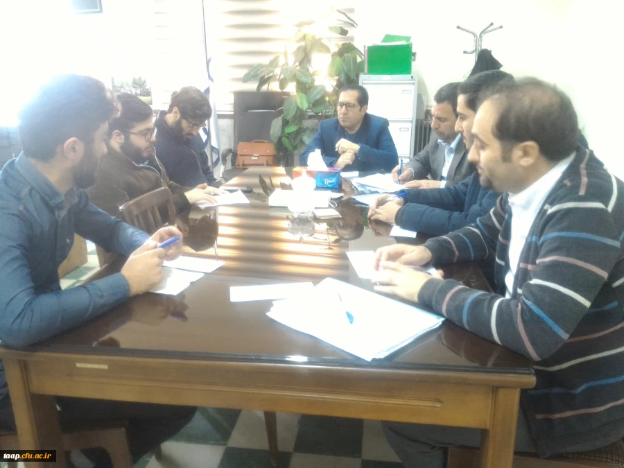 پنجمین جلسه کمیته فرهنگی پردیس علامه امینی تبریز قبل از ظهر روز یکشنبه در اتاق معاونت آموزشی،فرهنگی و پژوهشی پردیس برگزار گردید. 2