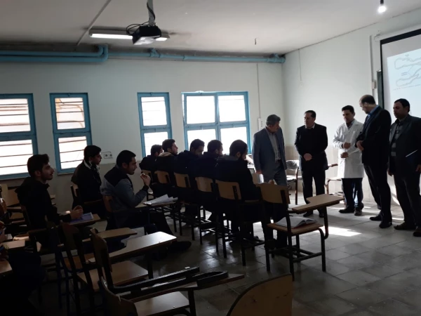 همزمان با 16 آذر ماه روز دانشجو از دانشجو معلمان پردیس علامه امینی تبریز با حضور ریاست و معاونین و سایر مسئولین دانشگاه تجلیل و قدردانی بعمل آمد. 3