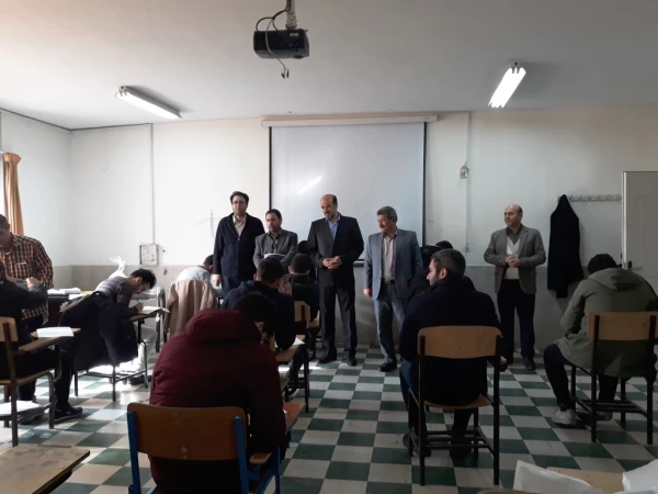 همزمان با 16 آذر ماه روز دانشجو از دانشجو معلمان پردیس علامه امینی تبریز با حضور ریاست و معاونین و سایر مسئولین دانشگاه تجلیل و قدردانی بعمل آمد. 6