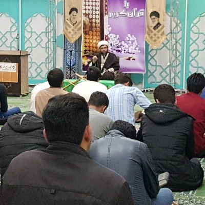 همایش شبی با قرآن بمناسبت هفته فرهنگی وروز دانشجو باحضور مسولین فرهنگی و نهاد رهبری پردیس علامه امینی در محل نمازخانه دانشگاه برگزار گردید. 5