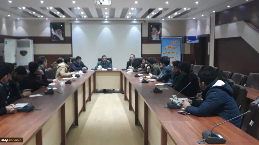 همزمان با روز دانشجو جلسه توجیهی و معارفه دبیران کانون ها و انجمن های علمی و مسئولین تشکلهای دانشجویی پردیس علامه امینی در محل سالن شمس دانشگاه برگزار گردید. 3