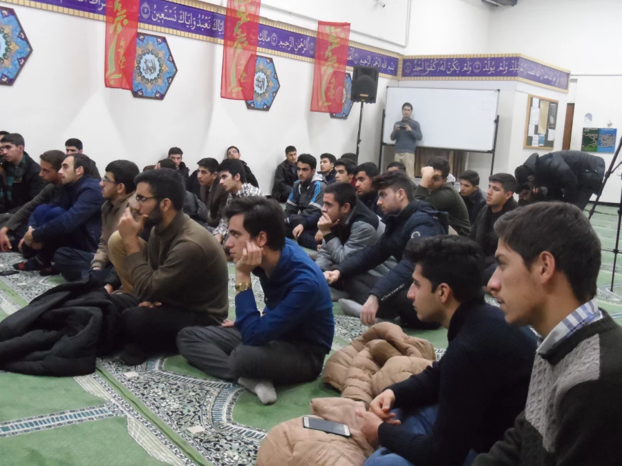 حلقه صالحین بسیج دانشجویی پردیس علامه امینی برگزار شد. 3