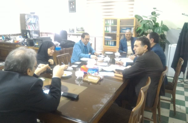 دومین جلسه کمیته ناظر بر نشریات دانشجویی دانشگاه فرهنگیان استان با حضور اعضای ناظر بر نشریات در محل اتاق معاونت آموزشی و فرهنگی برگزار شد. 2