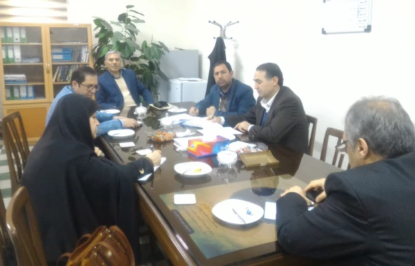 دومین جلسه کمیته ناظر بر نشریات دانشجویی دانشگاه فرهنگیان استان با حضور اعضای ناظر بر نشریات در محل اتاق معاونت آموزشی و فرهنگی برگزار شد. 3