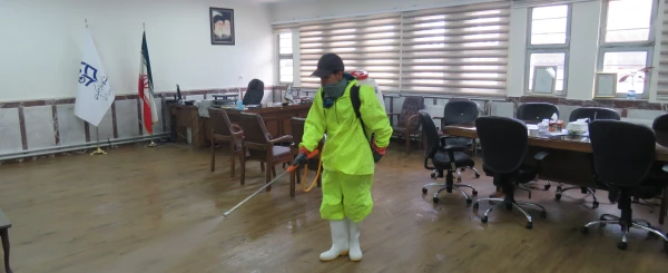 ضدعفونی با رعایت تمام پروتکل های بهداشتی در پردیس علامه امینی 2