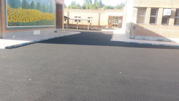 عملیات آسفالت محوطه دانشگاه فرهنگیان پردیس علامه امینی آذربایجانشرقی  با رعایت تمام پروتکل های بهداشتی  2
