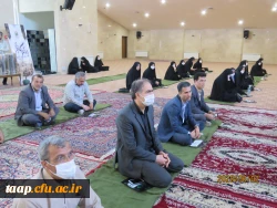 رهبری هوشمندانه وعالمانه حضرت آقا این انقلاب را جهانی کرده وتمام پیشرفت های انقلاب اسلامی مرهون خون شهداست.  10