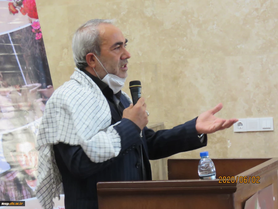 رهبری هوشمندانه وعالمانه حضرت آقا این انقلاب را جهانی کرده وتمام پیشرفت های انقلاب اسلامی مرهون خون شهداست.  31