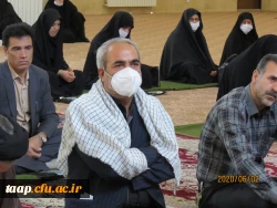 رهبری هوشمندانه وعالمانه حضرت آقا این انقلاب را جهانی کرده وتمام پیشرفت های انقلاب اسلامی مرهون خون شهداست.  33