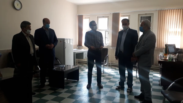 از رزمندگان هشت سال دفاع مقدس پردیس علامه امینی تجلیل شد. 2