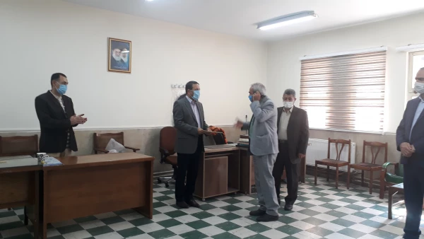 از رزمندگان هشت سال دفاع مقدس پردیس علامه امینی تجلیل شد. 4