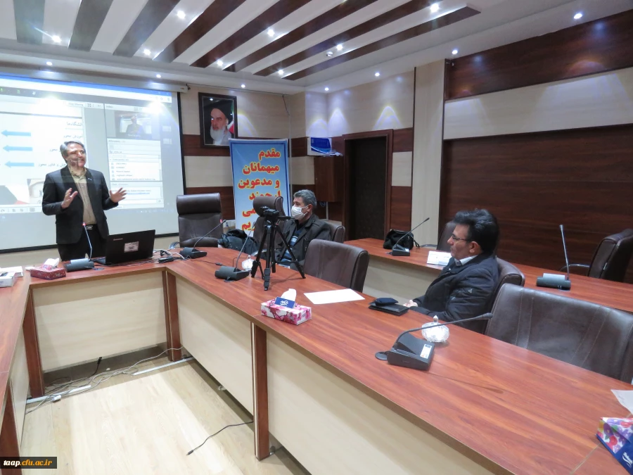 کارگاه آموزشی معرفی حمایت های پارک علم و فناوری در بستر مراکز رشد و نوآوری از فناوران و کارآفرینان دانشگاهی 2