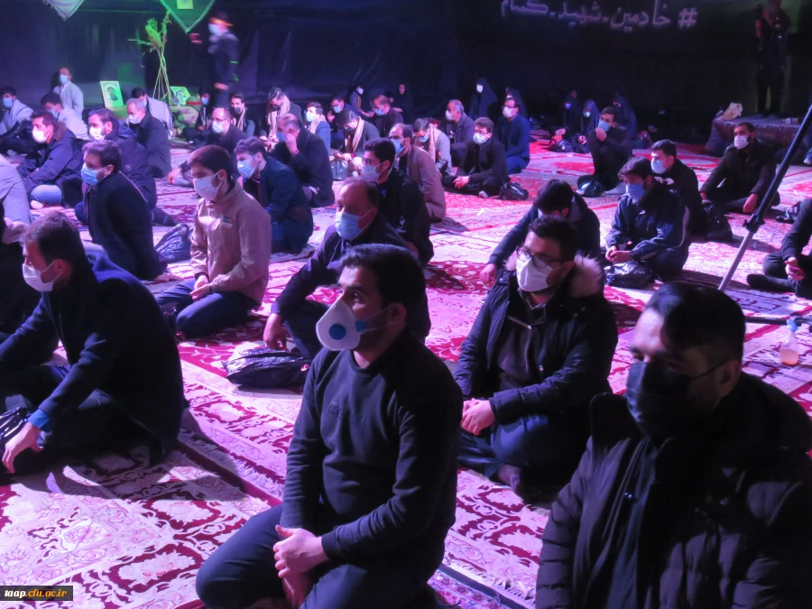 شبی با شهید گمنام در پردیس علامه امینی تبریز برگزار شد. 6