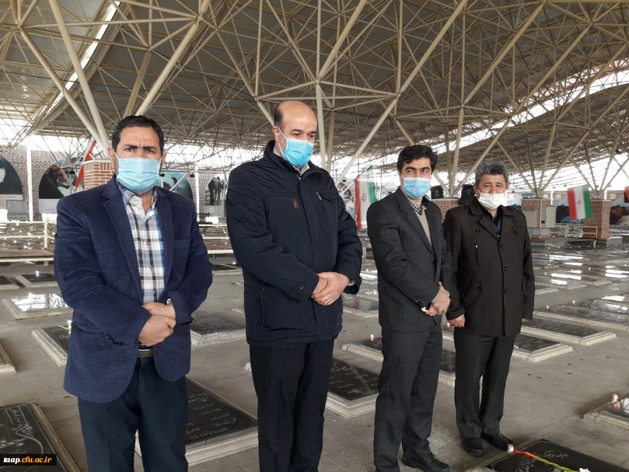 غبار روبی و عطر افشانی مزار شهدا و شهید گمنام 2