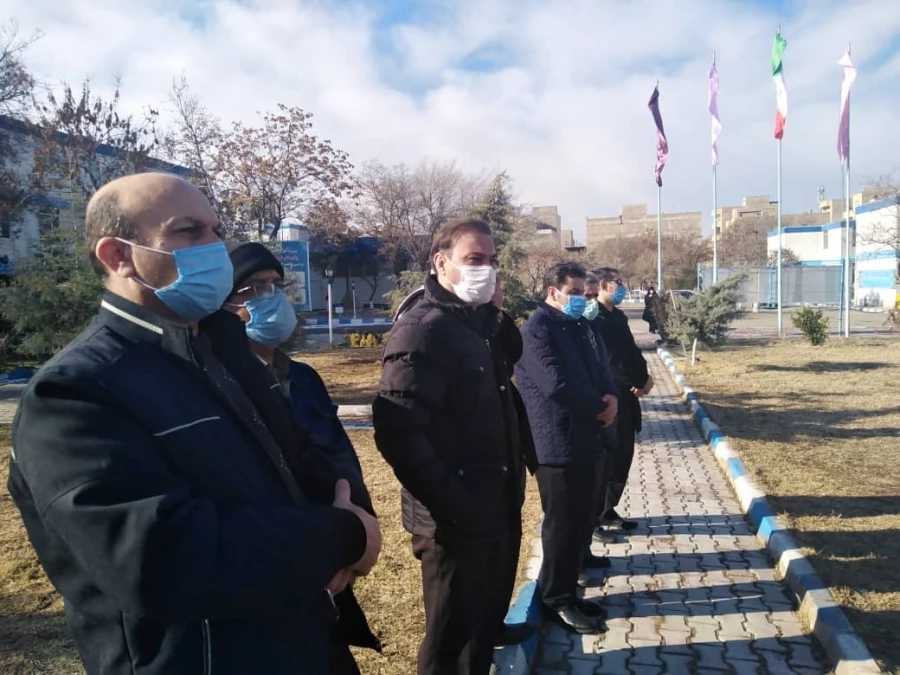 غبار روبی و عطر افشانی مزار شهدا و شهید گمنام 7