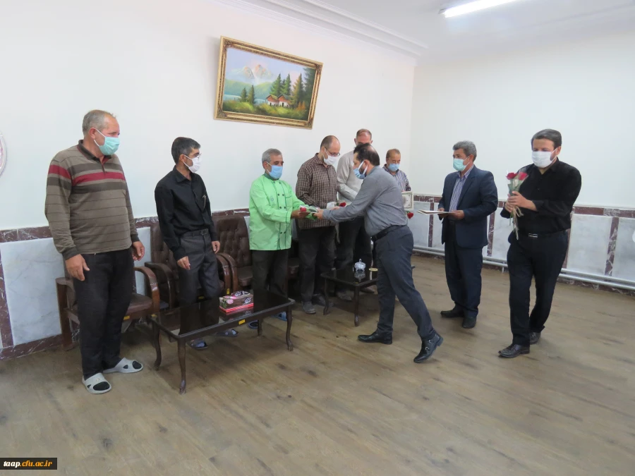 تقدیر و تجلیل از کارمندان پردیس علامه امینی تبریز باحضور سرپرست محترم و معاونت آموزشی در هفته دولت 5