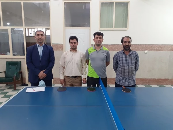 امور دانشجویی پردیس به مناسبت هفته تربیت بدنی مسابقه دارت و تنیس روی را در بین اساتید و کارکنان برگزار کرد.  2