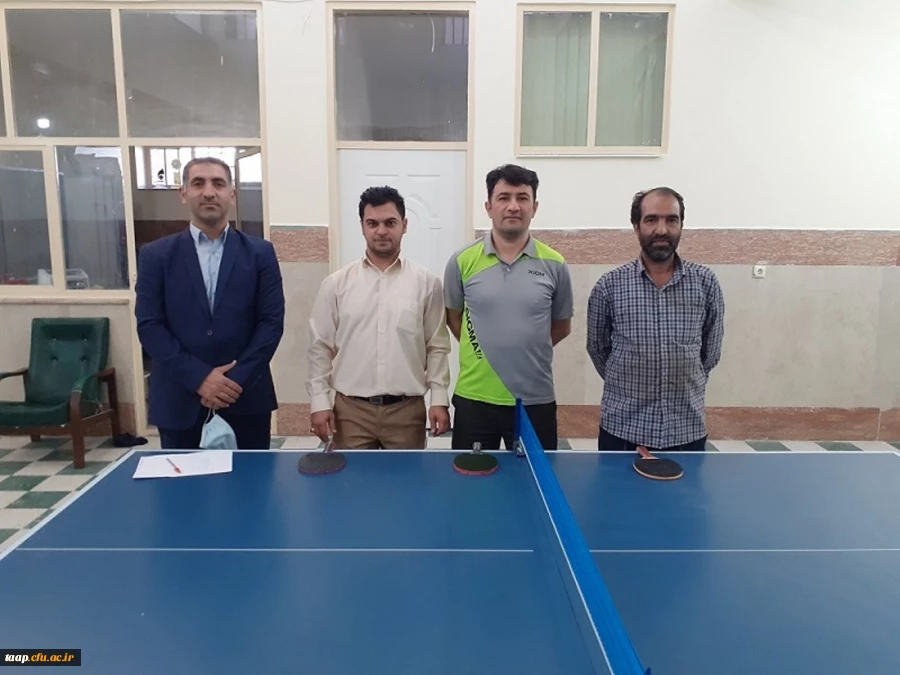 امور دانشجویی پردیس به مناسبت هفته تربیت بدنی مسابقه دارت و تنیس روی را در بین اساتید و کارکنان برگزار کرد.  2