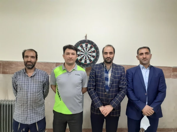 امور دانشجویی پردیس به مناسبت هفته تربیت بدنی مسابقه دارت و تنیس روی را در بین اساتید و کارکنان برگزار کرد.  6