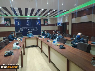    به همت واحد پژوهش و به مناسبت هفته کتاب و کتابخوانی نشست نقد و بررسی کتاب «خاستگاه فرهنگ و تمدن در اسلام و علل عقب ماندگی مسلمان» تالیف دکتر پیر علیلو برگزار گردید.