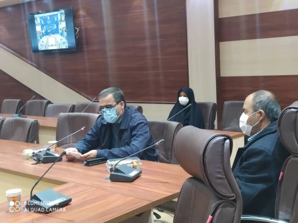    به همت واحد پژوهش و به مناسبت هفته کتاب و کتابخوانی نشست نقد و بررسی کتاب «خاستگاه فرهنگ و تمدن در اسلام و علل عقب ماندگی مسلمان» تالیف دکتر پیر علیلو برگزار گردید. 5