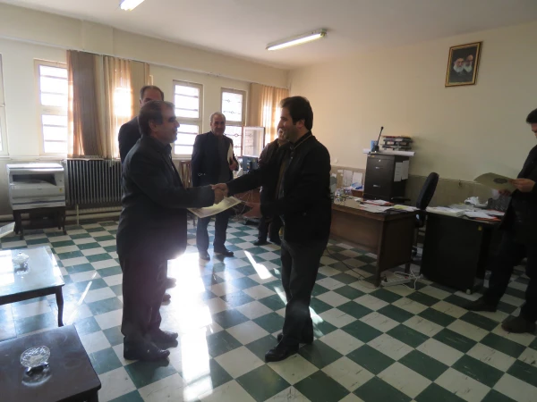 
تجلیل از همکاران واحد مالی پردیس علامه امینی تبریز به مناسبت روز حسابدار 3