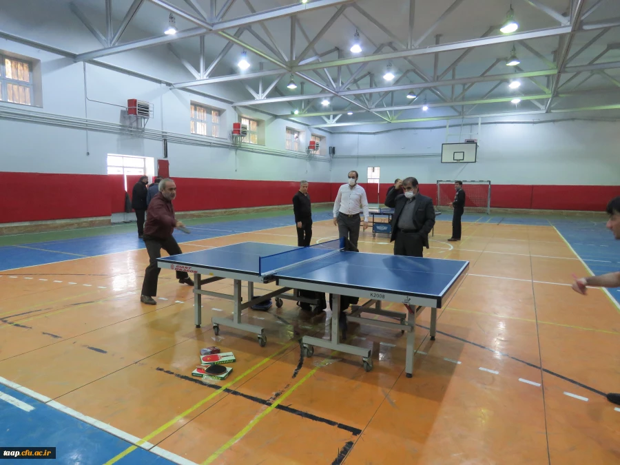 به مناسبت گرامیداشت دهه مبارک فجر و به همت امور دانشجویی و تربیت بدنی پردیس مسابقات ورزشی  برگزار گردید. 4