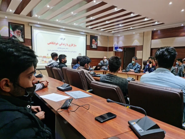 برگزاری مهارت های سازگاری با محیط خوابگاهی   4