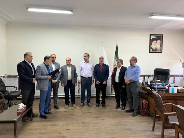 تجلیل از همکار بازنشسته جناب آقای محمود امامی 5