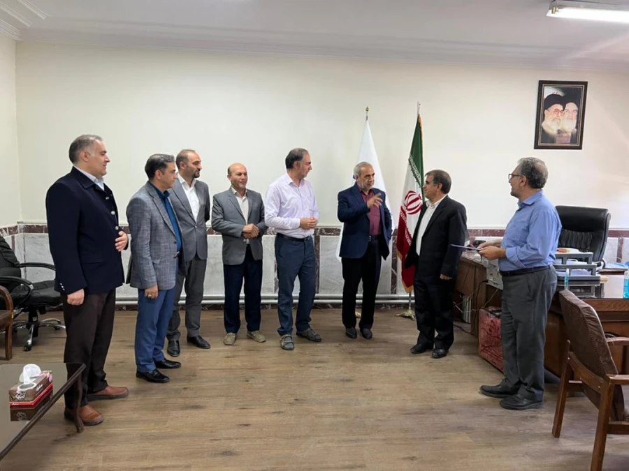 تجلیل از همکار بازنشسته جناب آقای محمود امامی 7