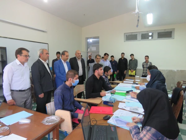 بازدید آقای علی زمانی و عباس بروغنی از روند برگزاری مصاحبه معرفی شدگان چند برابر ظرفیت پردیس های استان آذربایجان شرقی  2