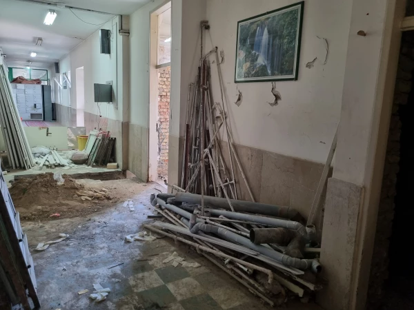 با اتمام ترم تابستانی و فرصت تعطیلات اجرای بیش از 24 پروژه عمرانی در پردیس علامه امینی تبریز سرعت می گیرد. 4