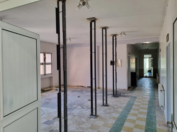 با اتمام ترم تابستانی و فرصت تعطیلات اجرای بیش از 24 پروژه عمرانی در پردیس علامه امینی تبریز سرعت می گیرد. 14