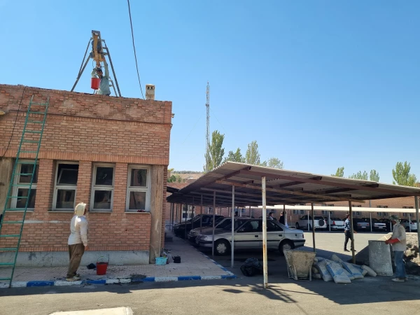 با اتمام ترم تابستانی و فرصت تعطیلات اجرای بیش از 24 پروژه عمرانی در پردیس علامه امینی تبریز سرعت می گیرد. 20