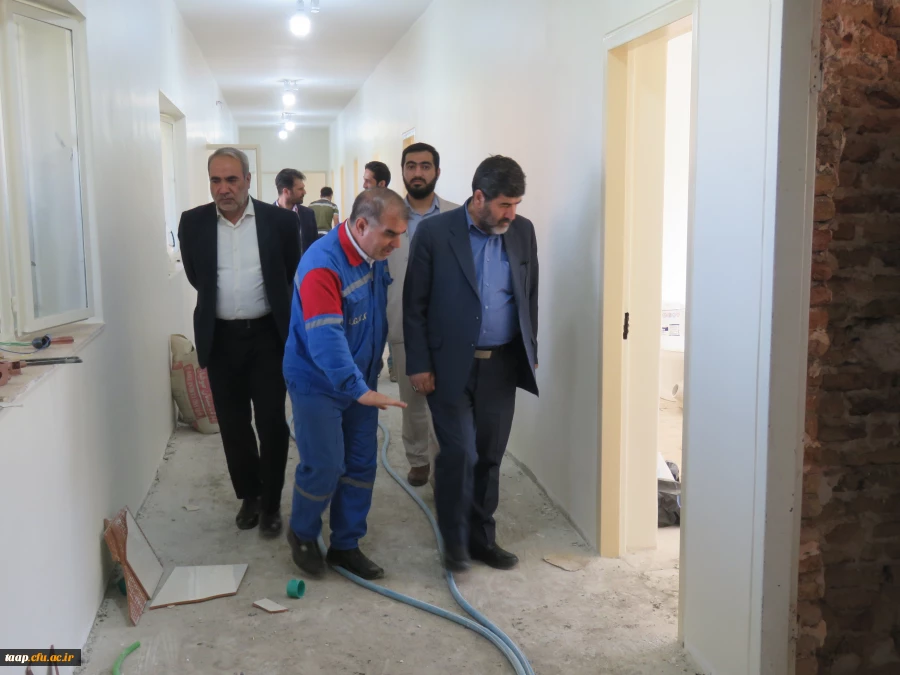 بازدید دکتر تراب محمدی معاون سیاسی استاندار آذربایجان شرقی و هیات همراه روز پنجشنبه 7 مهرماه از مراحل آماده سازی پردیس علامه امینی جهت استقبال وآموزش حضوری دانشجویان 5