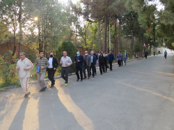 برگزاری همایش پیاده روی به مناسبت گرامیداشت هفته تربیت بدنی 3