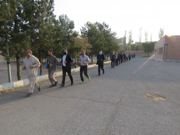 برگزاری همایش پیاده روی به مناسبت گرامیداشت هفته تربیت بدنی 4