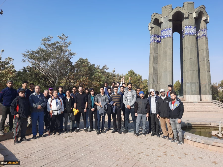 برگزاری همایش کوهپیمایی به مناسبت گرامیداشت هفته تربیت بدنی 4