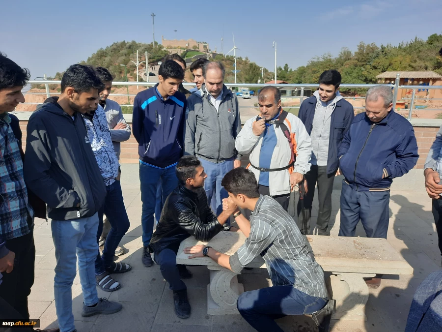 برگزاری همایش کوهپیمایی به مناسبت گرامیداشت هفته تربیت بدنی 5