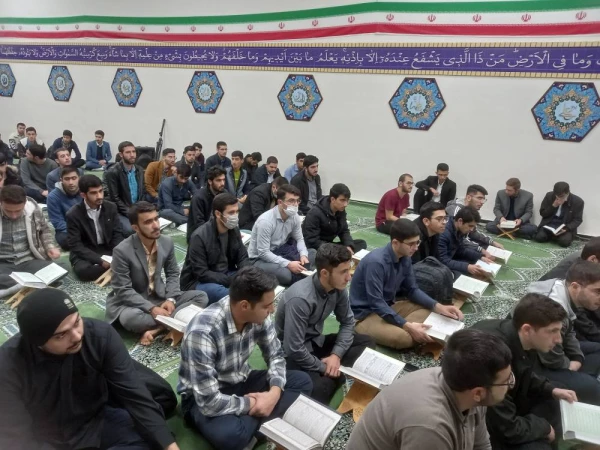 برگزاری محفل قرآنی به همت کانون قرآن وعترت ونماز 2