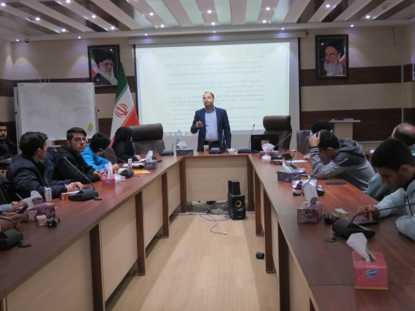 کتابخانه پردیس علامه امینی تبریز برگزار می کند. 3