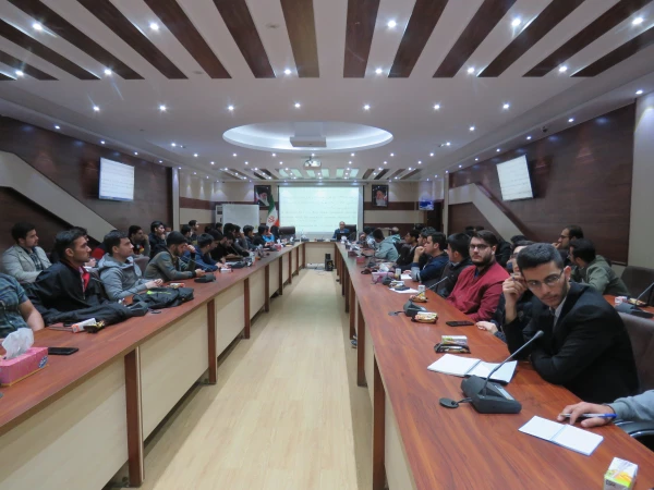 کتابخانه پردیس علامه امینی تبریز برگزار می کند. 4