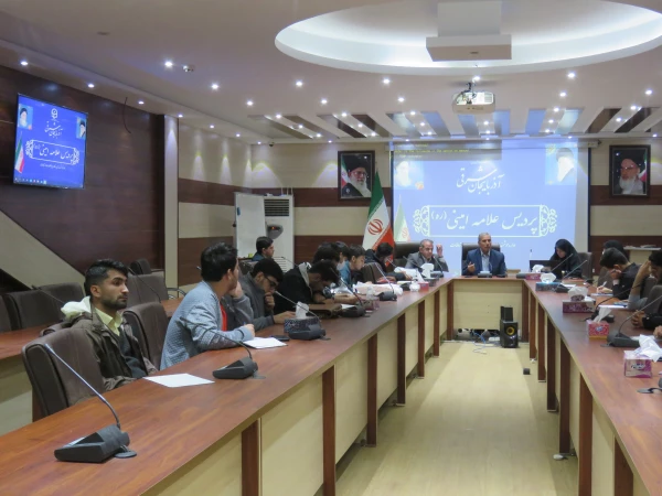 به همت واحد کتابخانه و پژوهش پردیس علامه امینی تبریز  کارگاه «کتاب شناسی ادبیات» برگزار گردید. 5