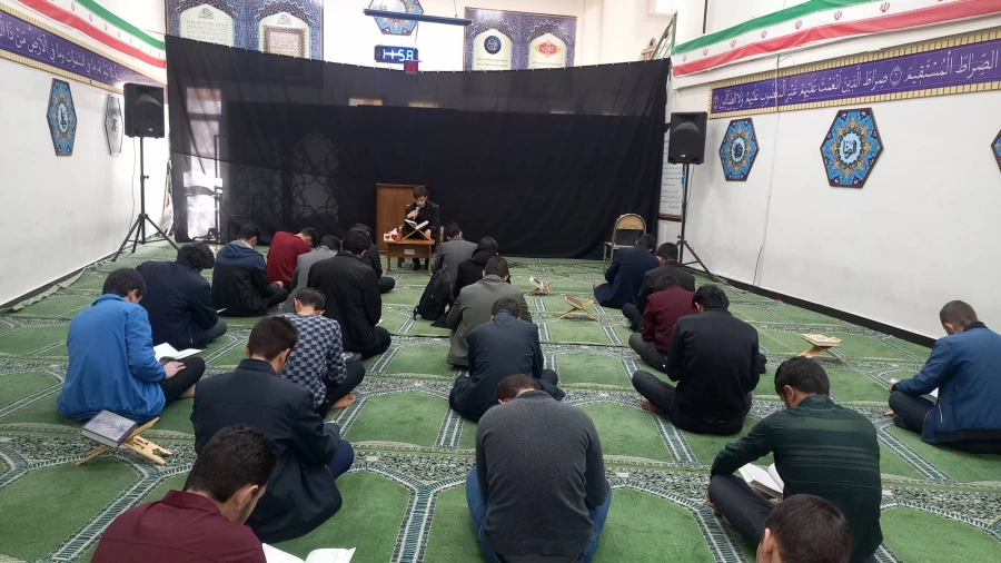 برگزاری سومین جلسه دوشنبه های قرآنی پردیس علامه امینی  3