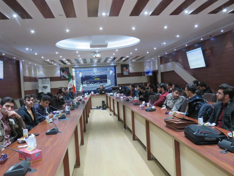  به همت واحد پژوهش ، فناوری و کتابخانه پردیس علامه امینی کارگاه علمی- تخصصی برگزار گردید.  4