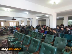 نشست تخصصی تبیین مسایل گزینشی دانشجویان در سالن اجتماعات پردیس با حضور مسئولان هسته گزینش استان و هیات رئیسه پردیس برگزار گردید. 6