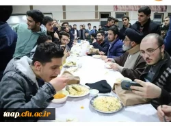 اقدام تحسین برانگیز امام جمعه تبریز،حضورآیت الله آل هاشم در سلف غذاخوری و خوابگاه دانشجویان 3