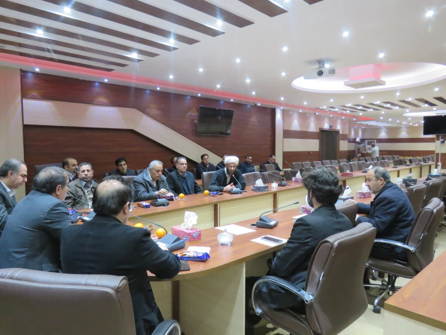 جلسه هم فکری و تبادل نظر برای استقبال شایسته شهیدگمنام در پردیس علامه امینی تبریز برگزارگردید. 4