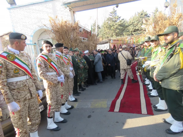 لالایی فرهنگیان تبریز بر پیکر یک شهید گمنام 3