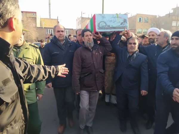 لالایی فرهنگیان تبریز بر پیکر یک شهید گمنام 4